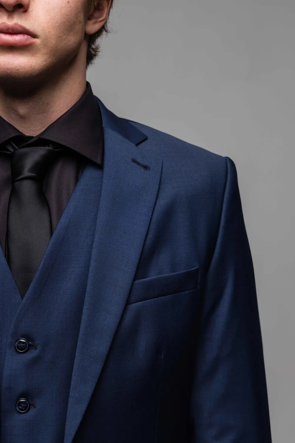 Alain Delon abito uomo blu nero slim fit con panciotto