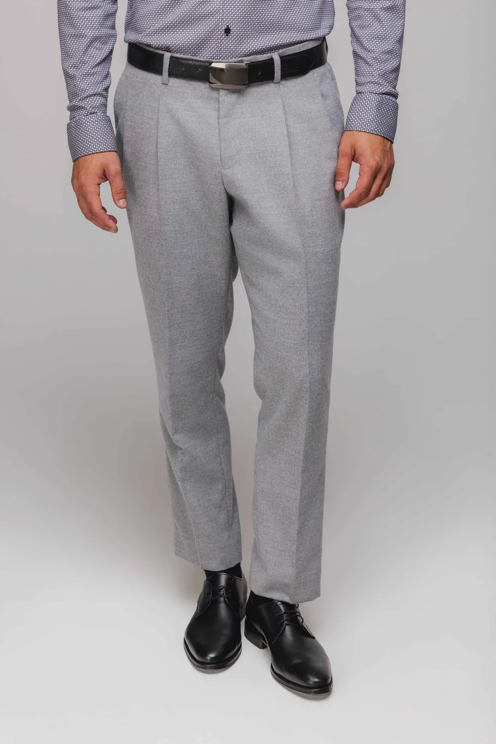 Alain Delon pantaloni flanella grigi con pince eleganti