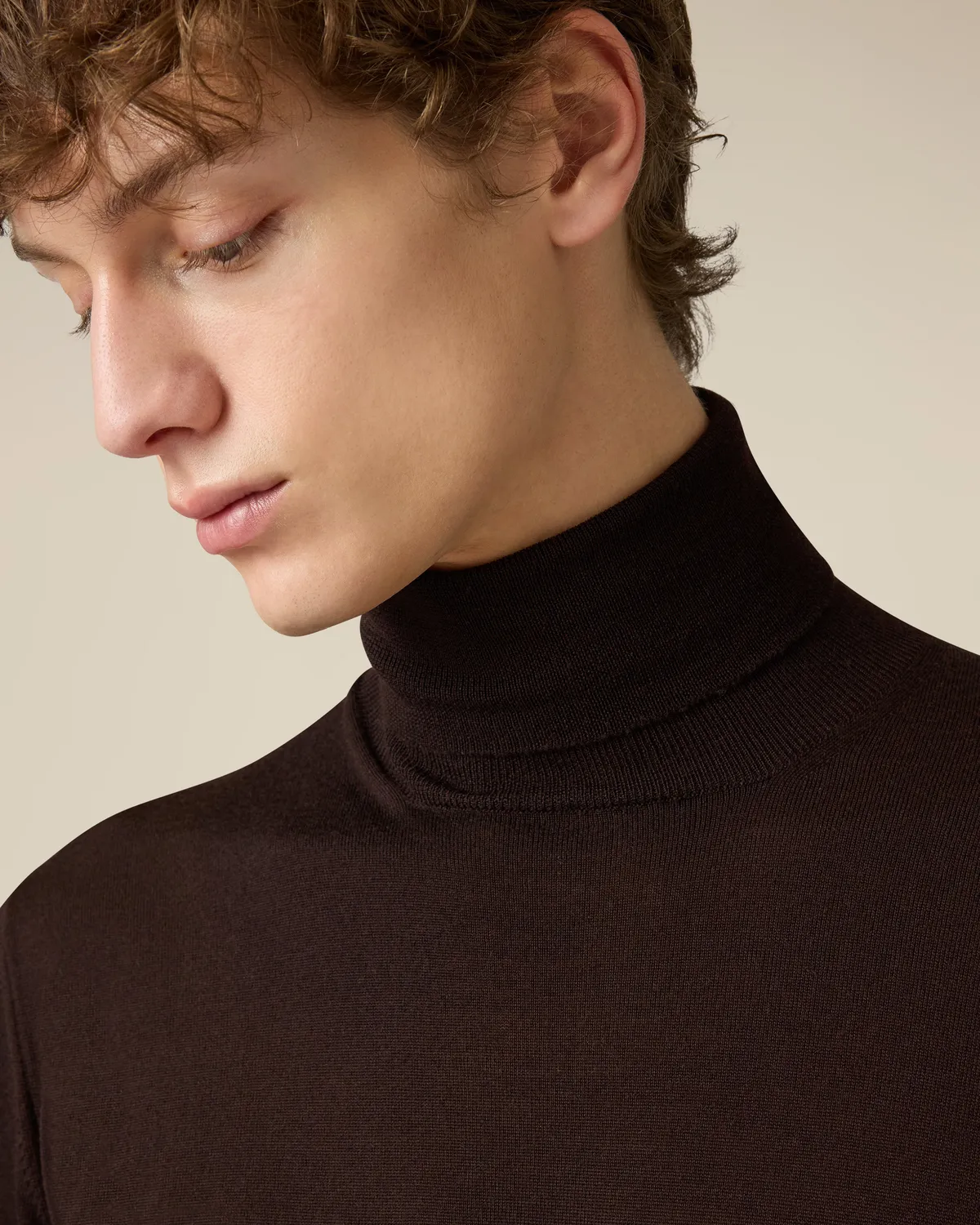 Lardini Dolcevita lana merino 120’s marrone maglia finezza 16