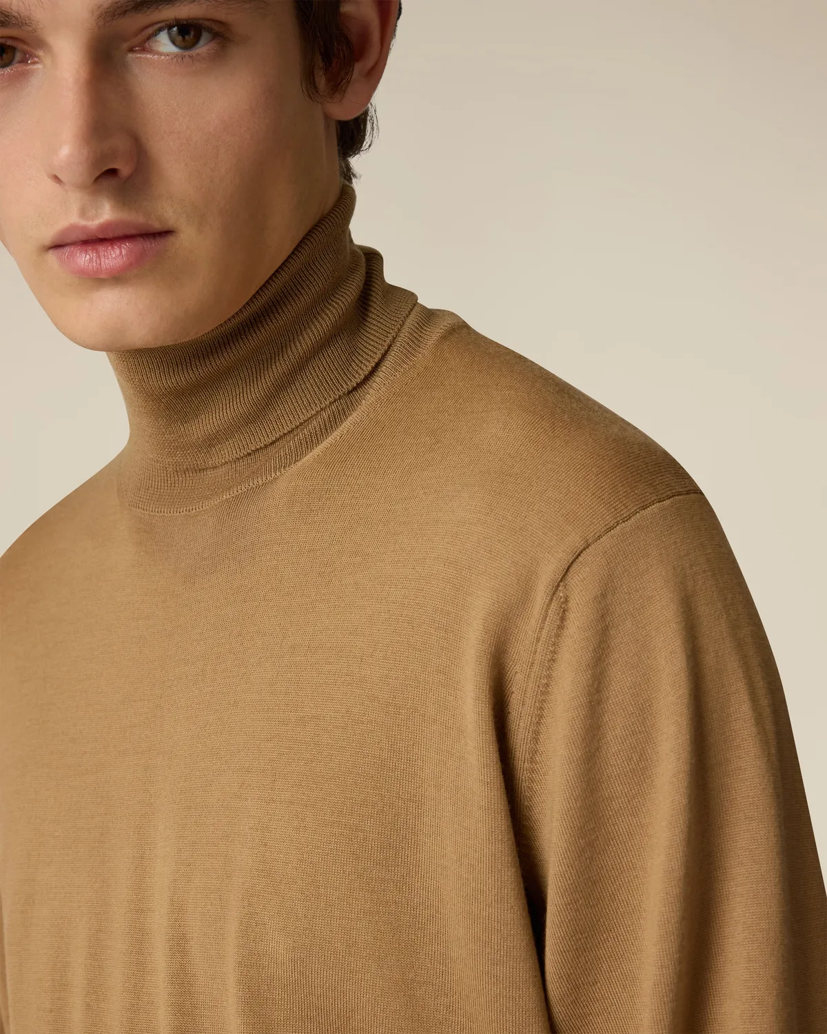Lardini dolcevita cammello merino superfine 120's