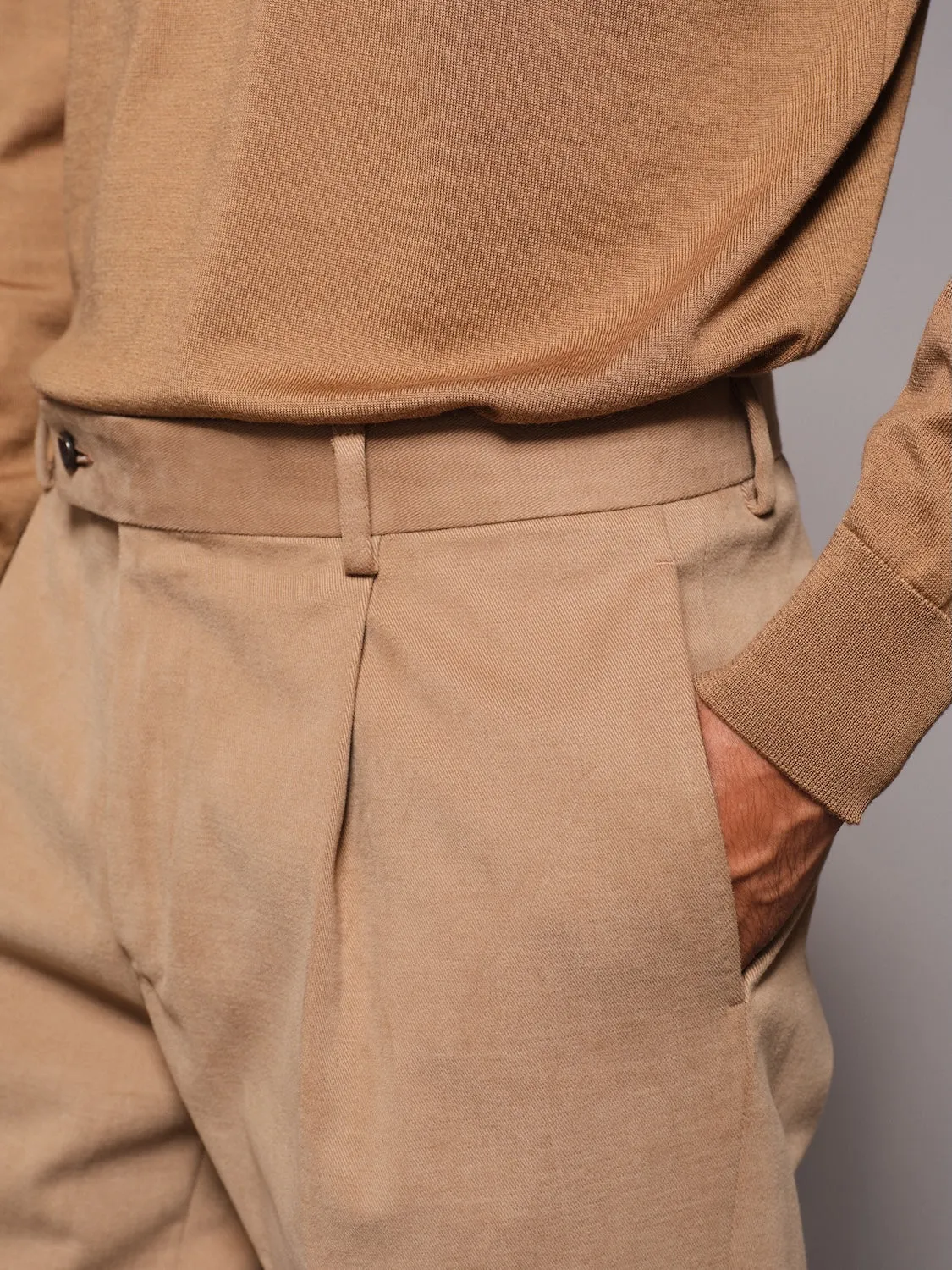 Caruso Pantalone carrot-fit gabardina cotone beige