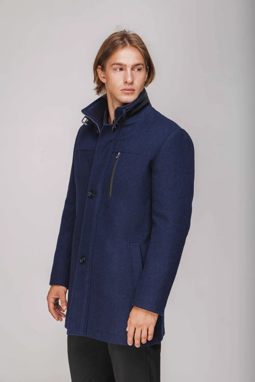 Alain Delon cappotto blu collo alto zip e bottoni