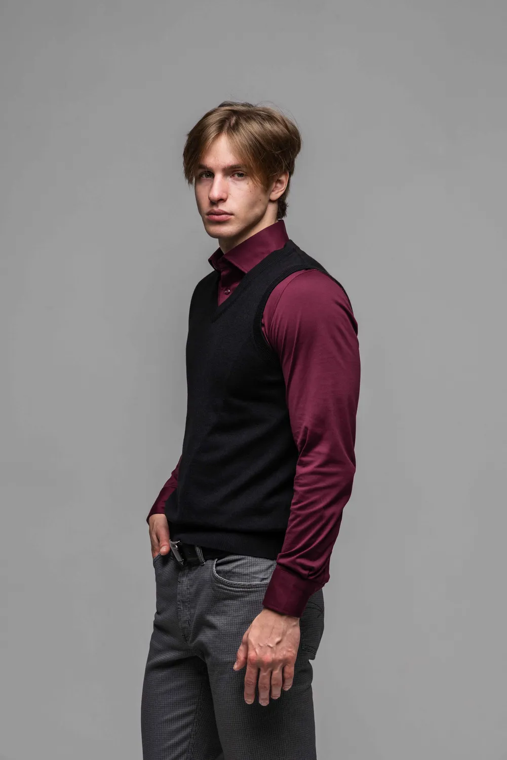 Alain Delon gilet maglia scollo a V nero vestibilità regolare