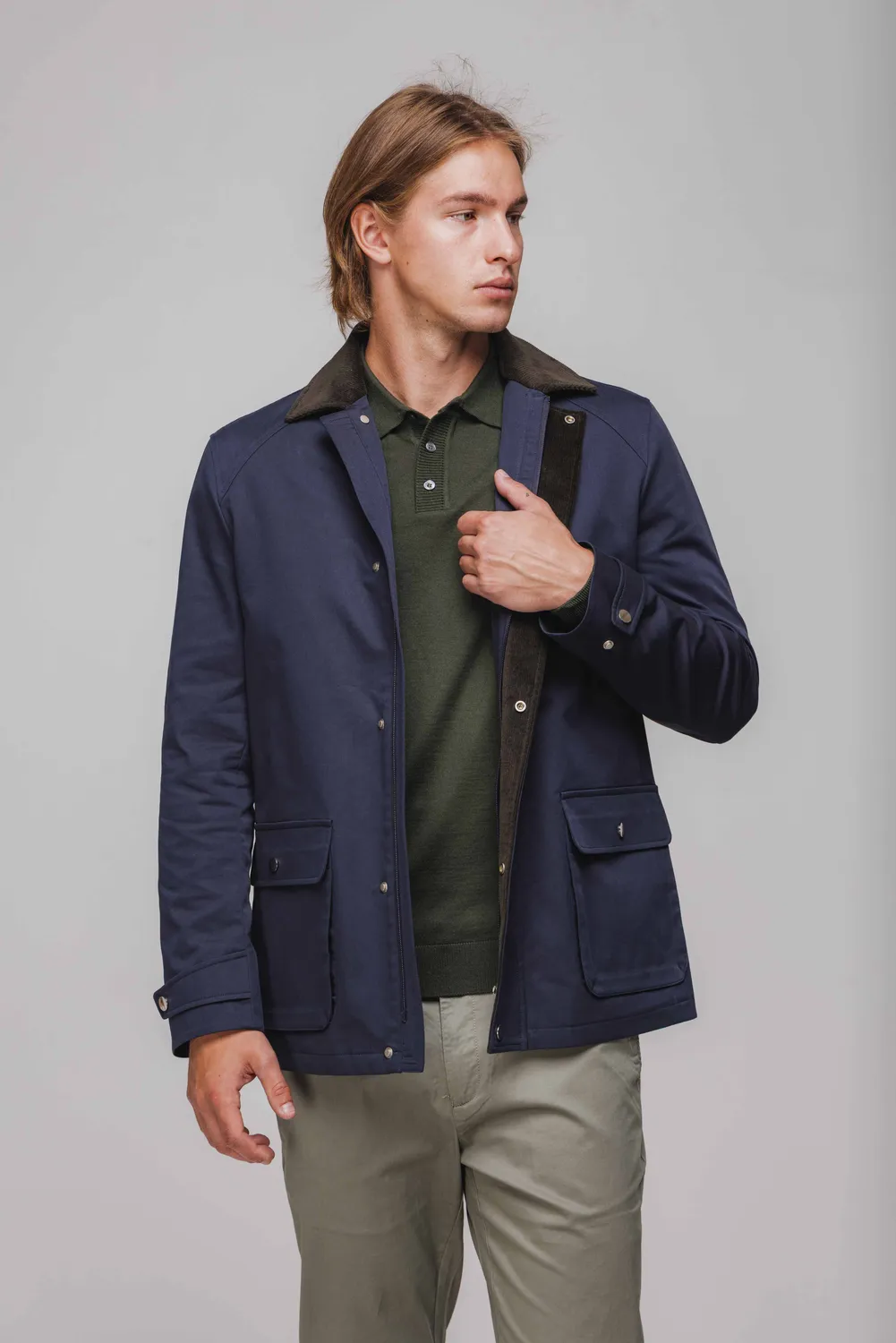 Alain Delon giacca blu gabardine collo velluto mezza stagione