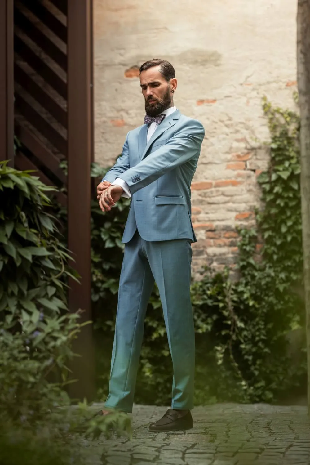 Alain Delon abito slim fit azzurro elasticizzato taglia 54