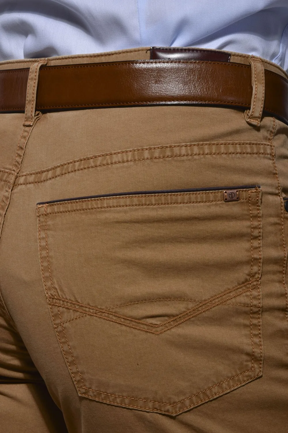 Alain Delon Casual pantaloni marroni Slim Fit cotone