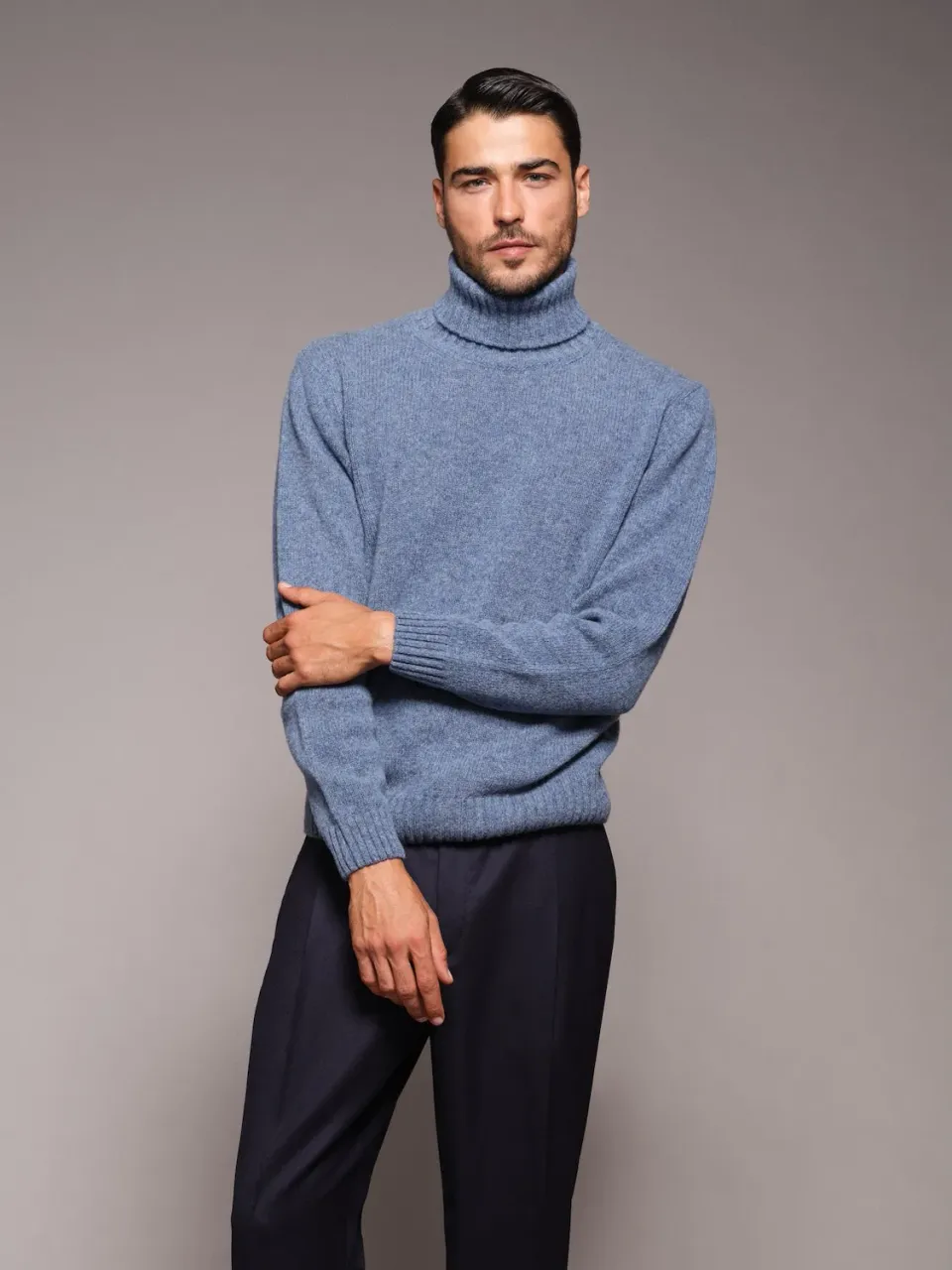 Caruso dolcevita lana Shetland blu a costine