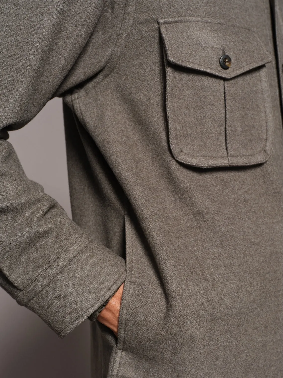 Caruso overshirt lana 180s verde riga tono su tono
