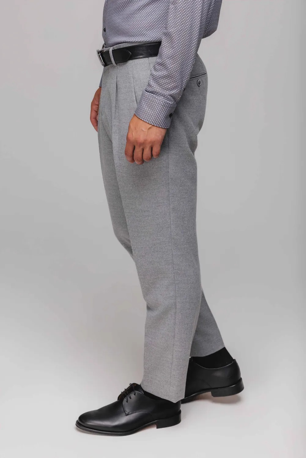 Alain Delon pantaloni flanella grigi con pince eleganti