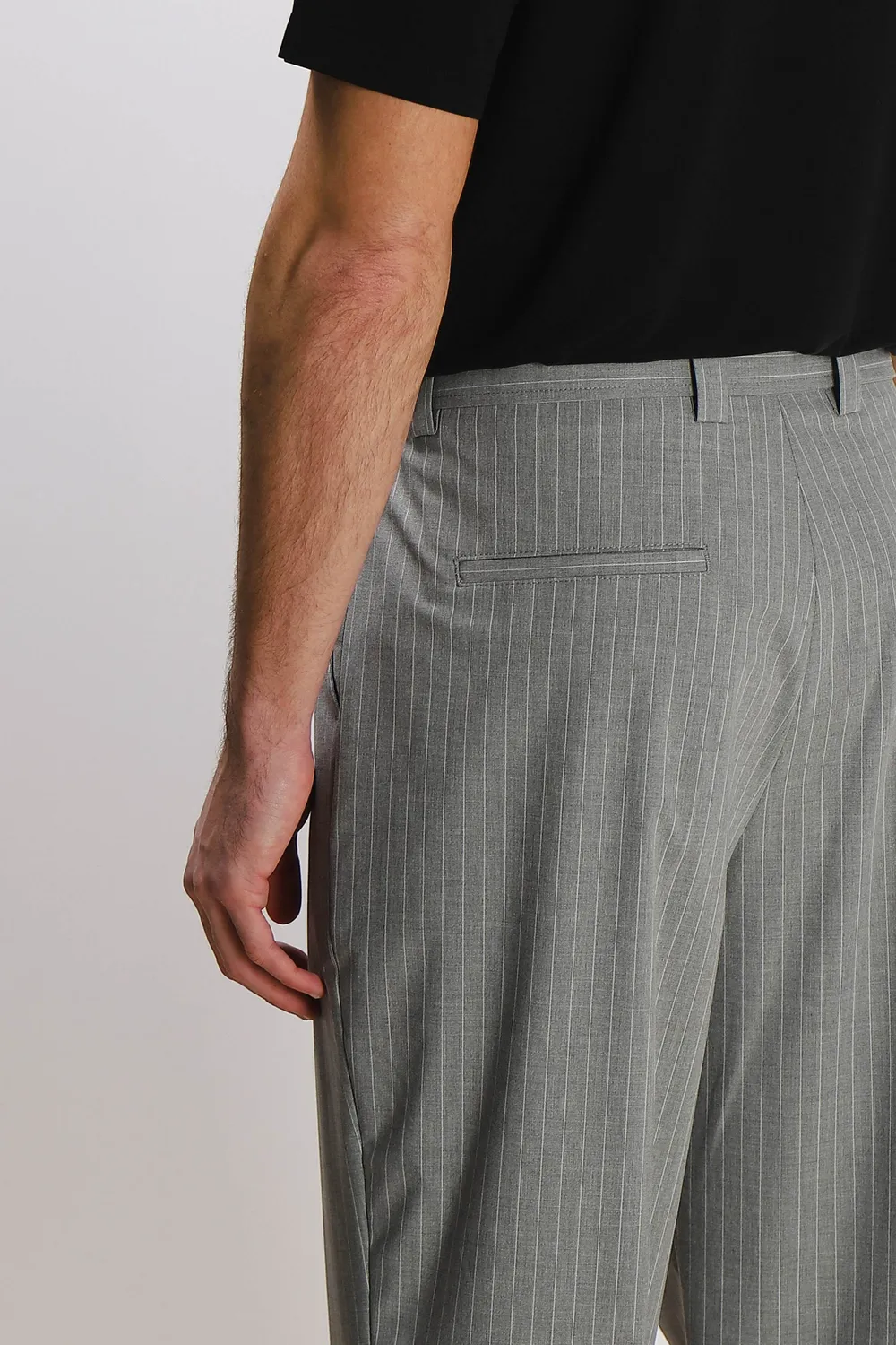 Sonny Bono pantalone fantasia a righe con cintura grigio