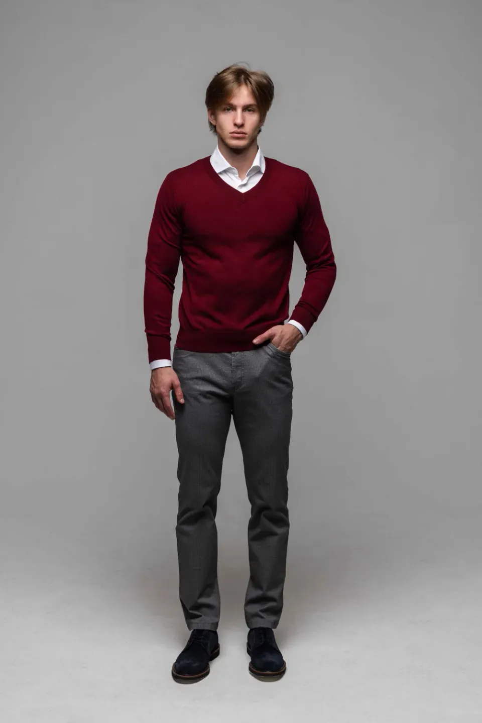 Alain Delon maglione lana bordeaux scollo a V