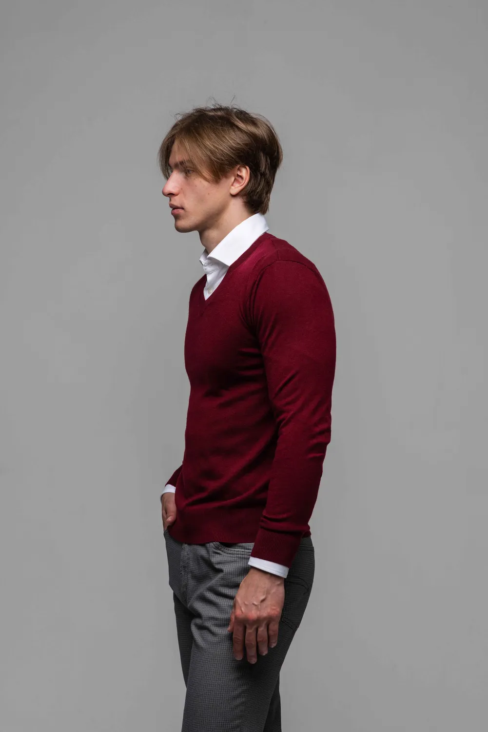 Alain Delon maglione lana bordeaux scollo a V